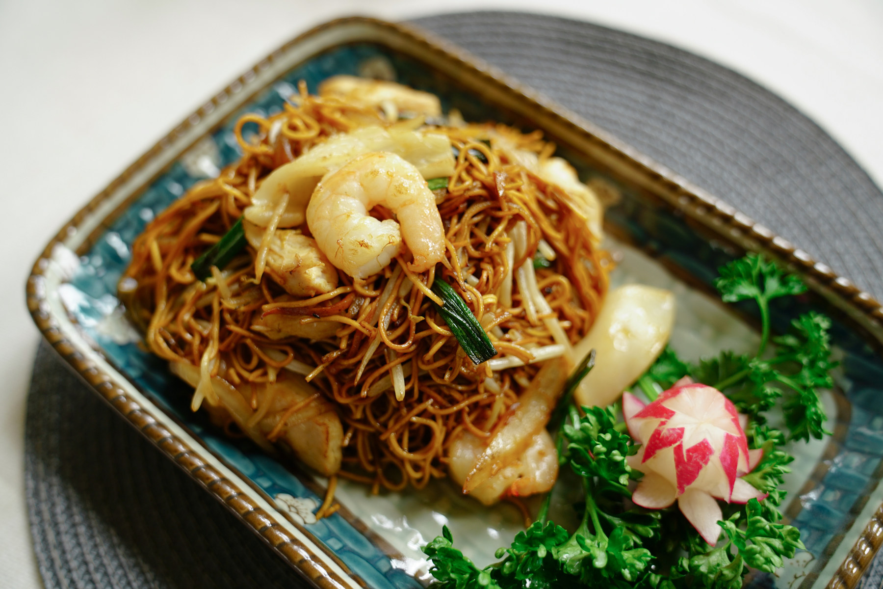 Special chow mein