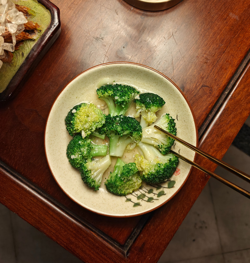 Stir Fried Broccoli with Garlic