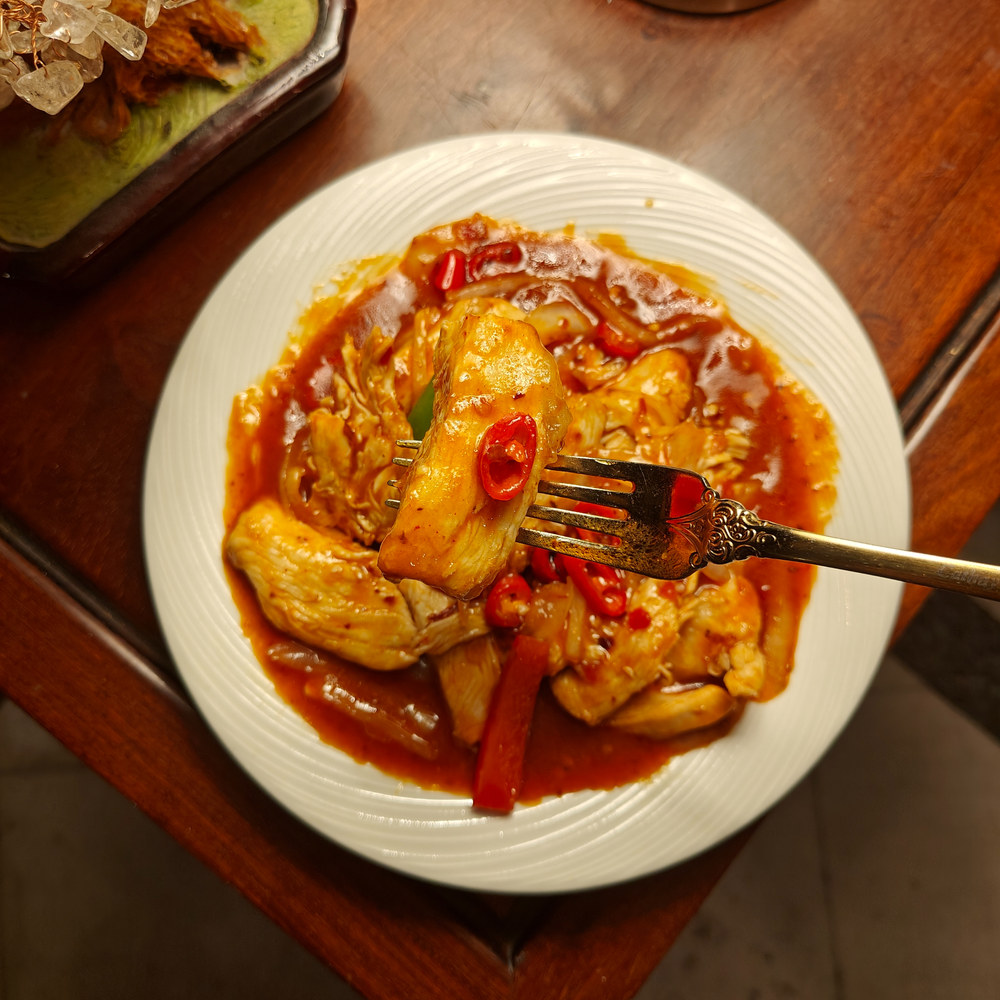 Sautéed Chicken Szechuan Style