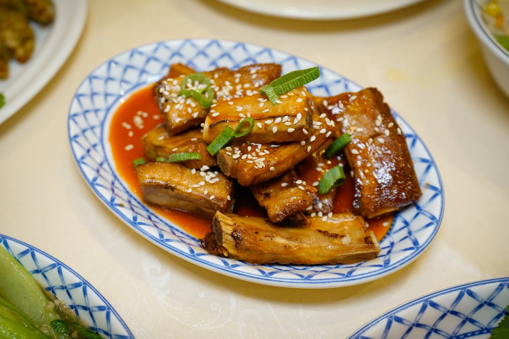 Tangy Barbecue Spare Ribs